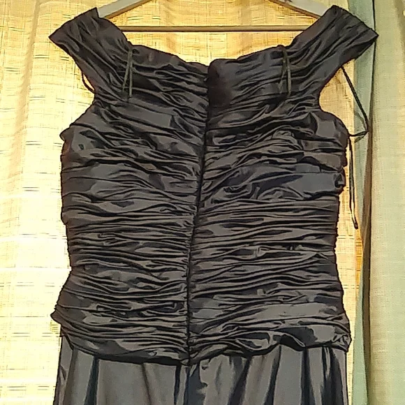 JS COLLECTIONS LONG BROWN SATIN FORMAL DRESS SIZE 10 - Picture 6 of 16